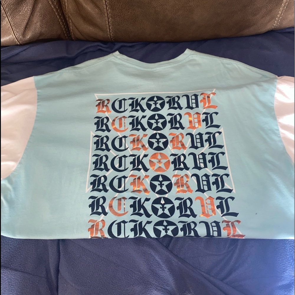 T shirt